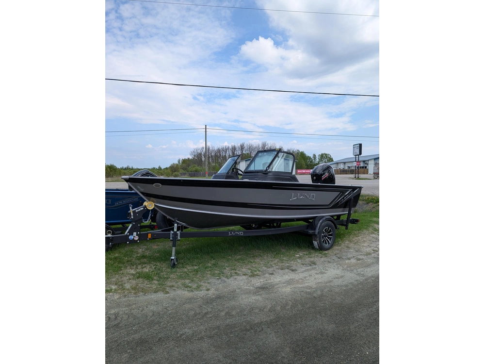 2025 Lund Boat Co 1775 Impact Xs alt