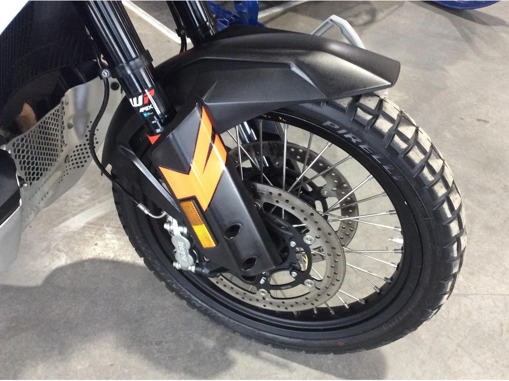 Ktm 790 Adventure 2024 alt