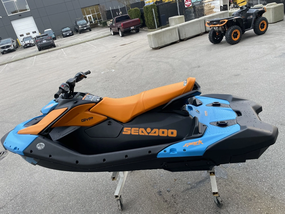 2026 Sea-doo Spark™ 3up Trixx 90 (sound System) alt