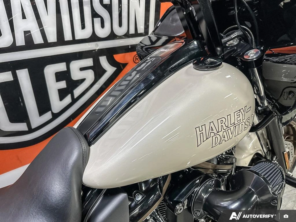 2023 Harley-davidson Road Glide St alt