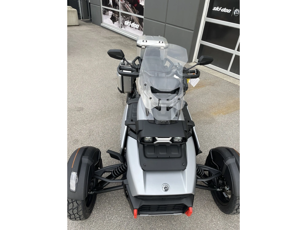 2025 Can-am Canyon Xt alt