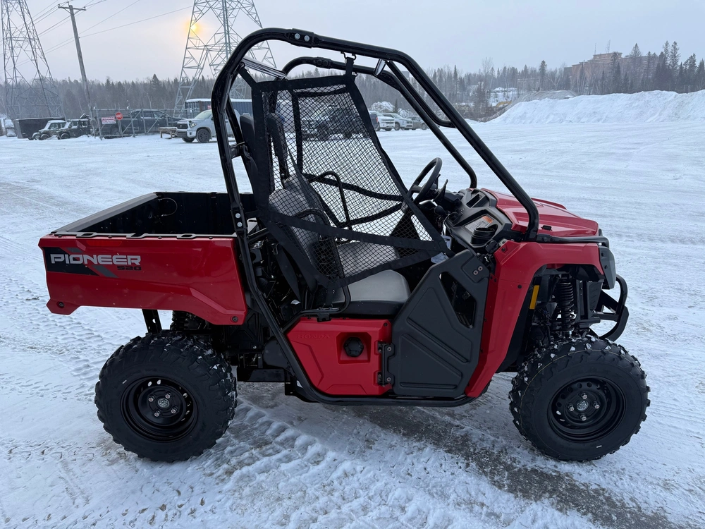 2026 Honda Sxs5m2t alt