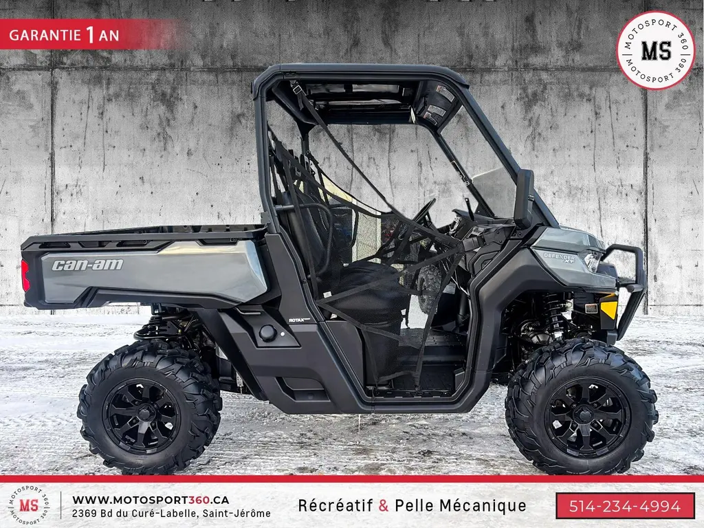 2025 Can-Am DEFENDER HD10 XT SUPER LOOK ! BAS MILAGE ! CONDITION IMPECCABLE