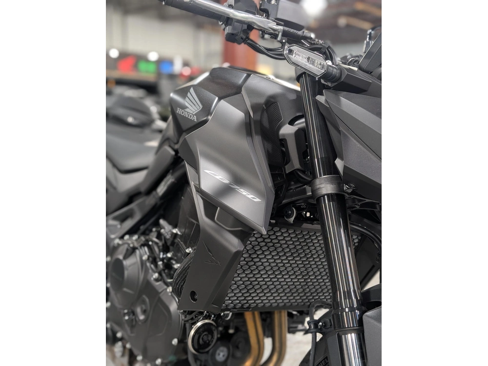 2025 Honda Cb750 Cb 750 - Naked Streetbike – Honda alt