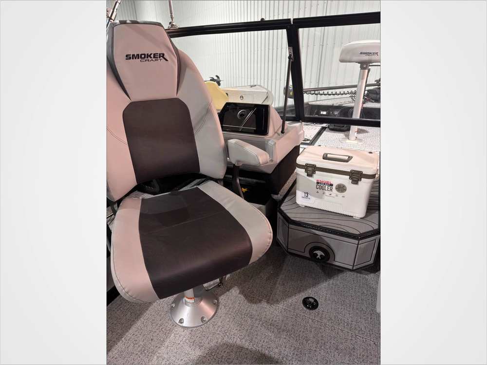 2026 Smoker-craft Adventurer 188 Dc alt