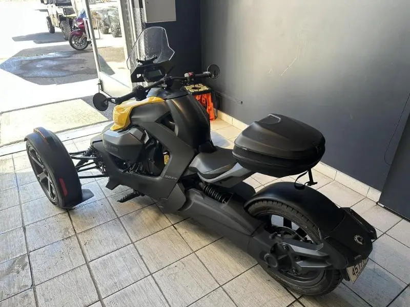 2019 Can-Am RYKER 900 thumbnail 3