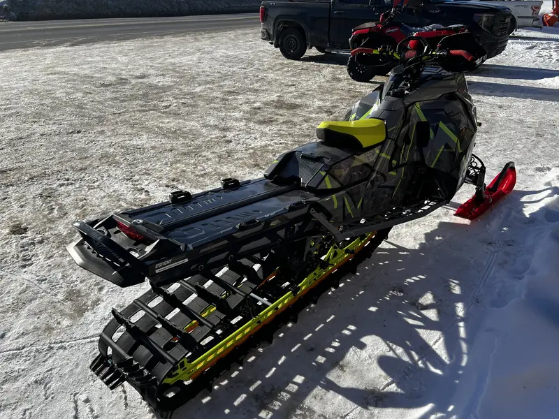 2023 Ski-Doo SUMMIT EXPERT 165