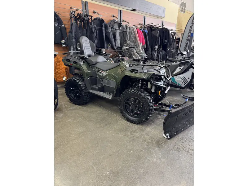 Polaris Sportsman Touring 570 Premium Treeline Green Metallic 2026