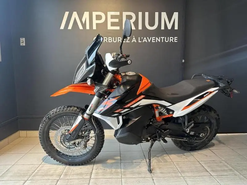2022 KTM 890 ADV R thumbnail 2
