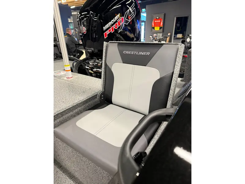 Crestliner 1750 Hawk 2026