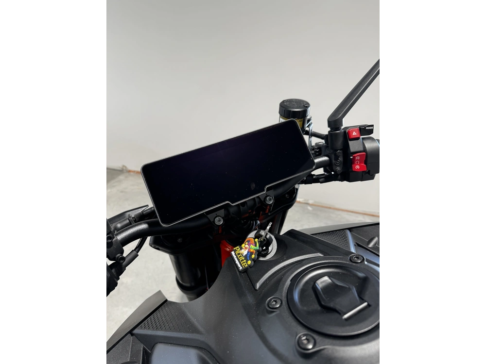 2026 Ktm 990 Duke R alt