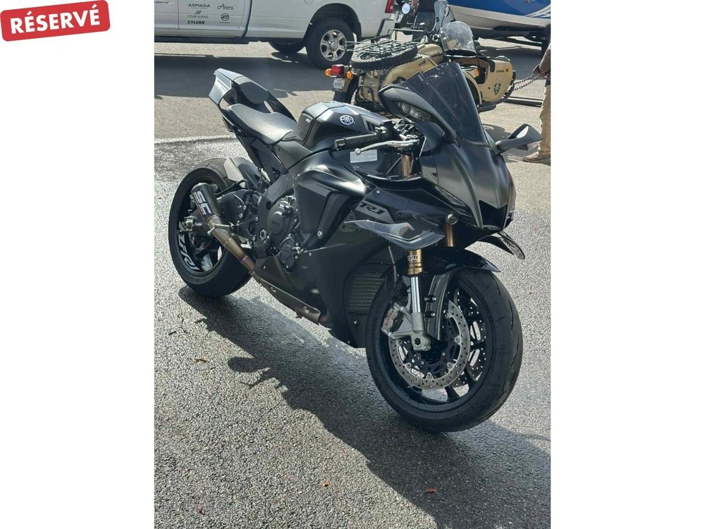 Yamaha Yzf-r1 2025 alt