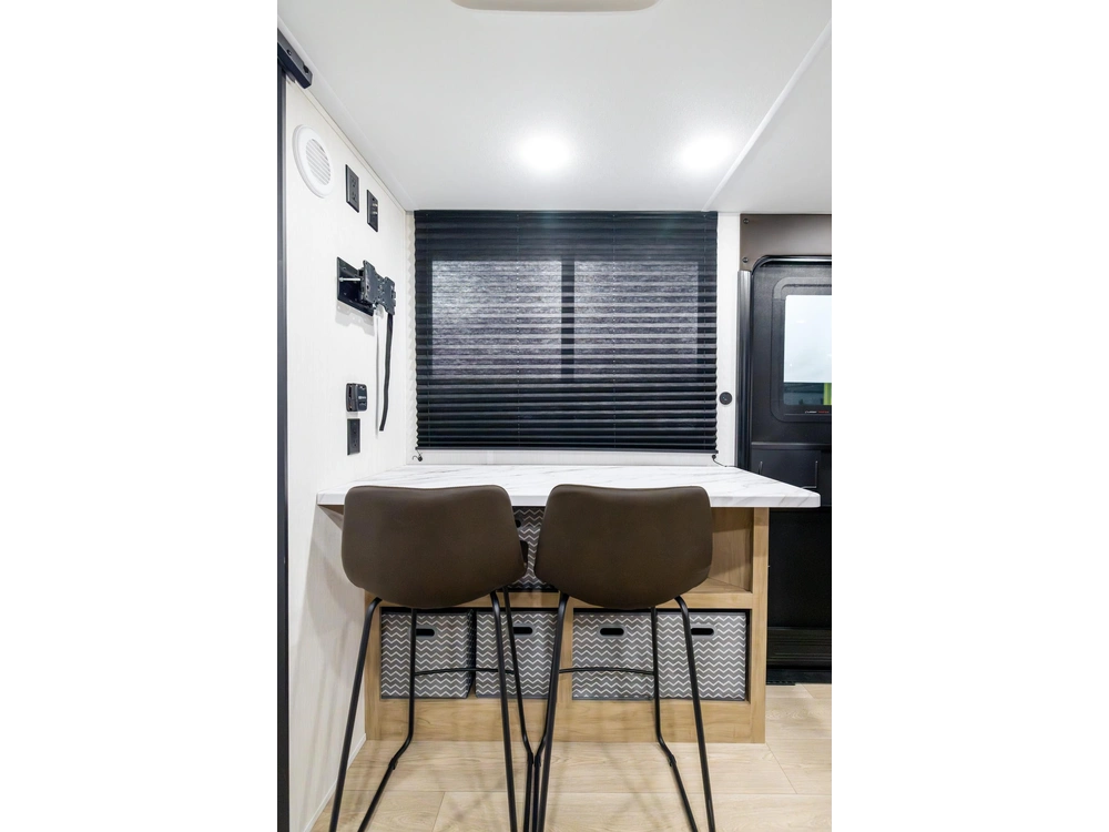 Cherokee 17sc Wolf Pup 2026 alt