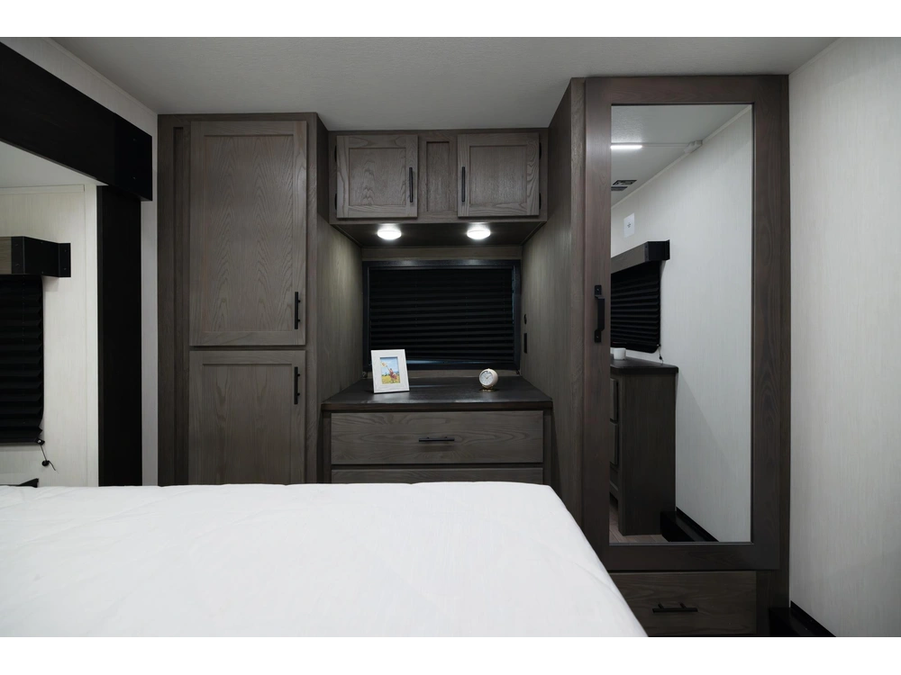 Arctic Wolf 3250 Suite 2026 alt