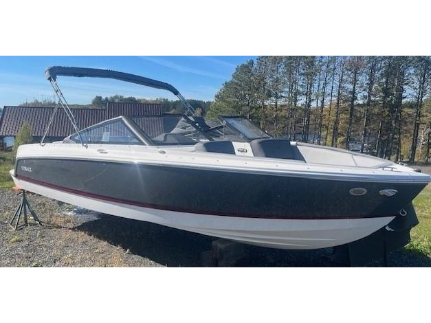 2025 Cobalt Boats Cs22 alt