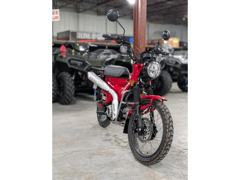 Honda CT125AS Trail 125 | 🌆 Concurrents directs : Suzuki DR200 & XT250 Yamaha 🌆 2025