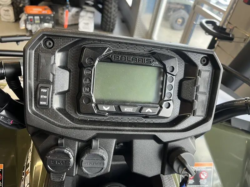 Polaris SPORTSMAN 570 EPS 6X6 A26SKE57A1 2026