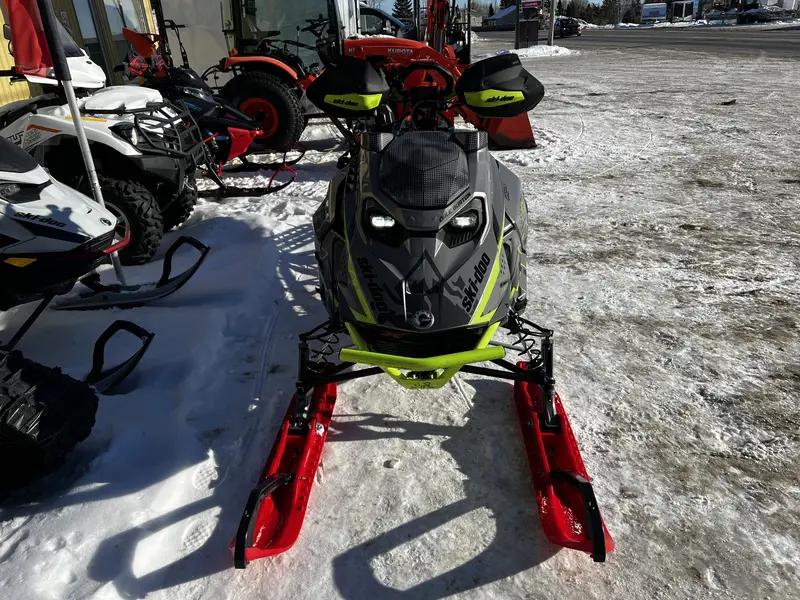 2023 Ski-Doo SUMMIT EXPERT 165
