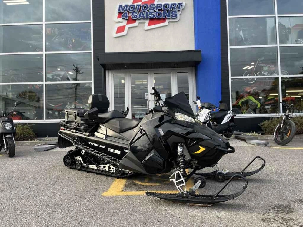 Polaris Titan 800 2018 alt