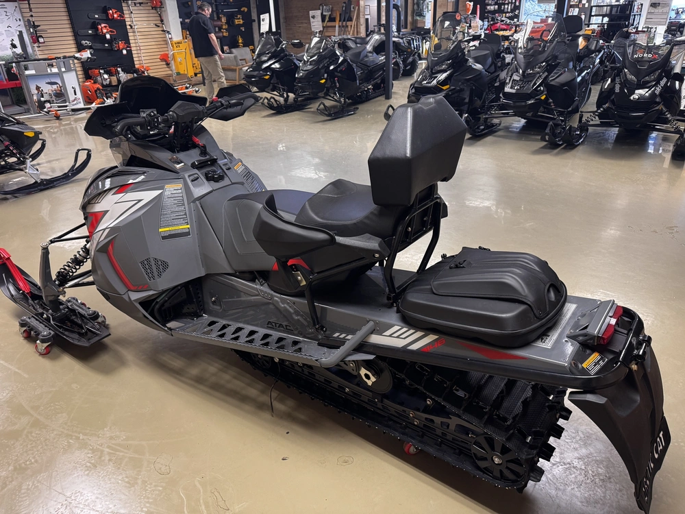 Arctic Cat Riot 144 2022 alt