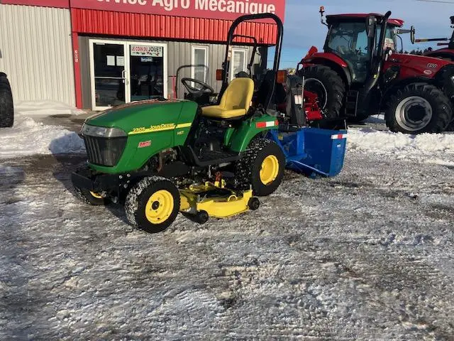 2007 John Deere 2305