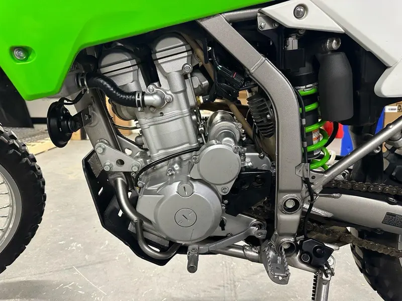 2023 Kawasaki KLX 300 thumbnail 4