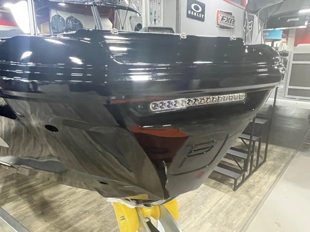 2026 Princecraft Sport 175 Max Black 150xl alt