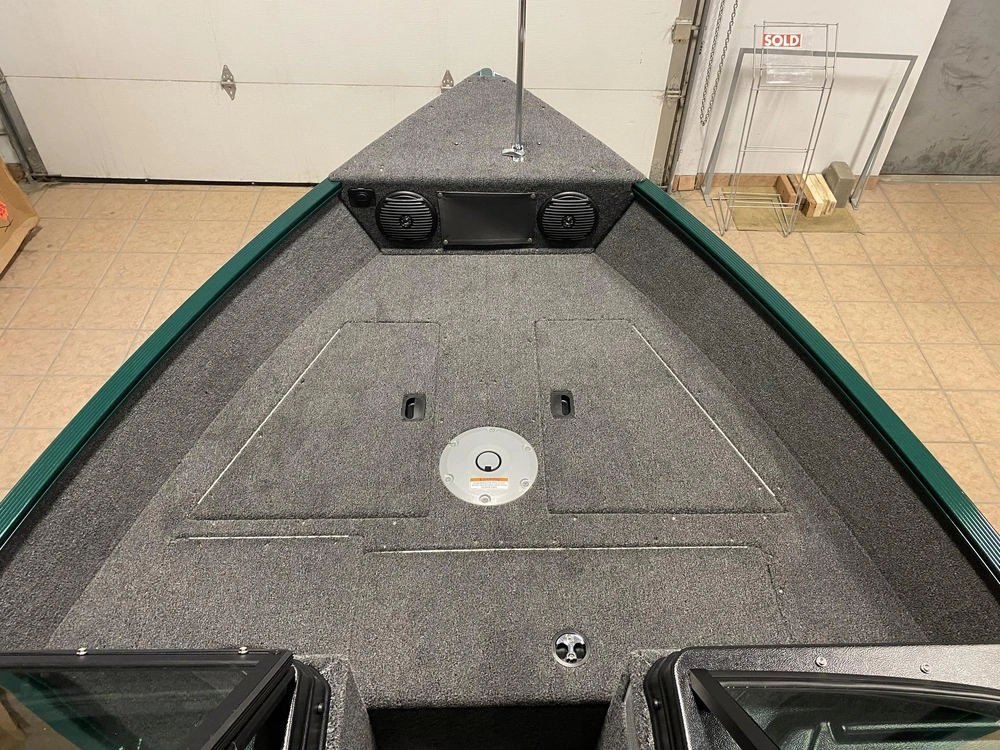 2025 Lund Boat Co 1650 Angler alt