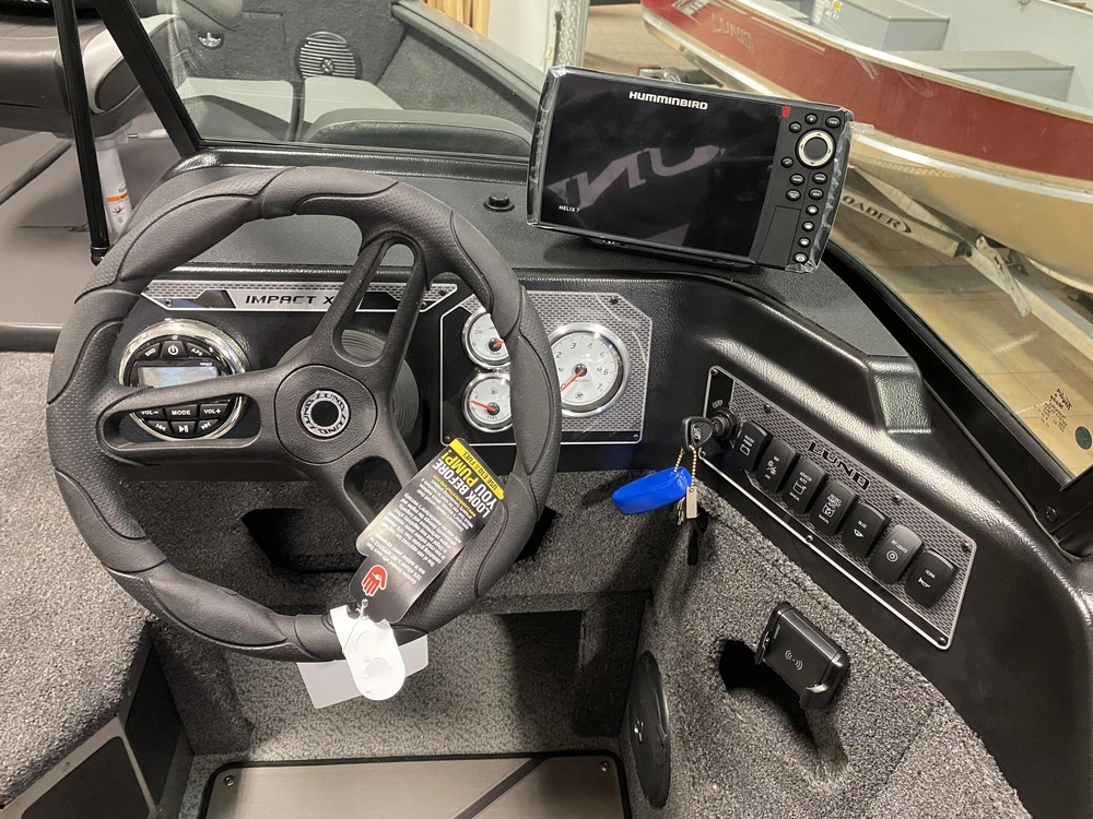 2026 Lund Boat Co 1775 Impact alt