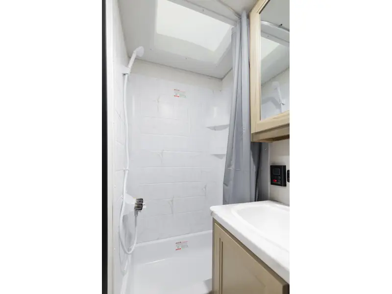 2026 Cherokee 301BH Wolf Den