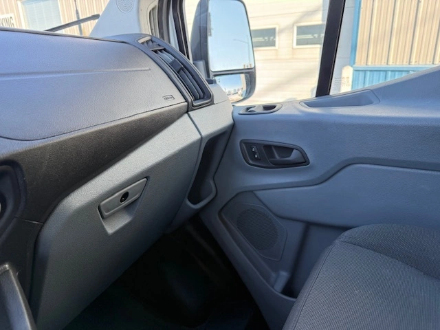 2018 Ford Transit T-250 Cargo Van alt