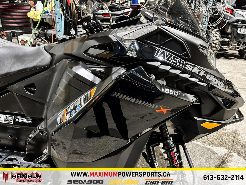 2023 Ski-doo Renegade X 850 alt