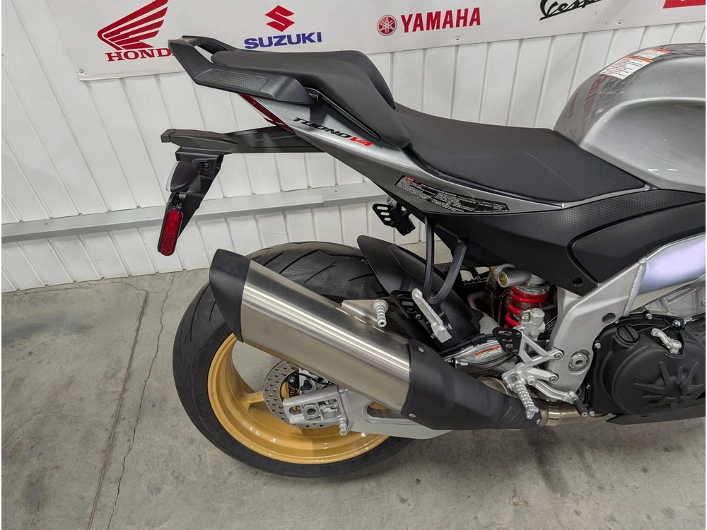 2022 Aprilia Tuono V4 1100 alt
