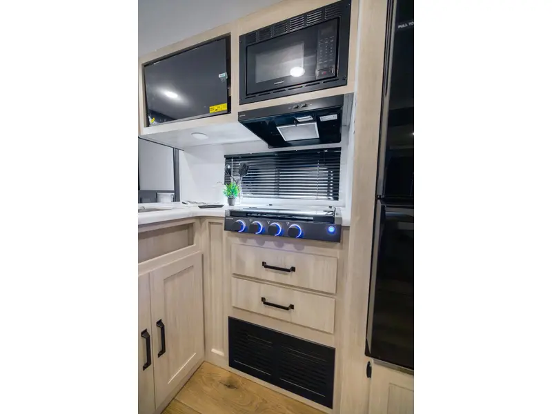 2026 Puma 250RBCE Camping Edition