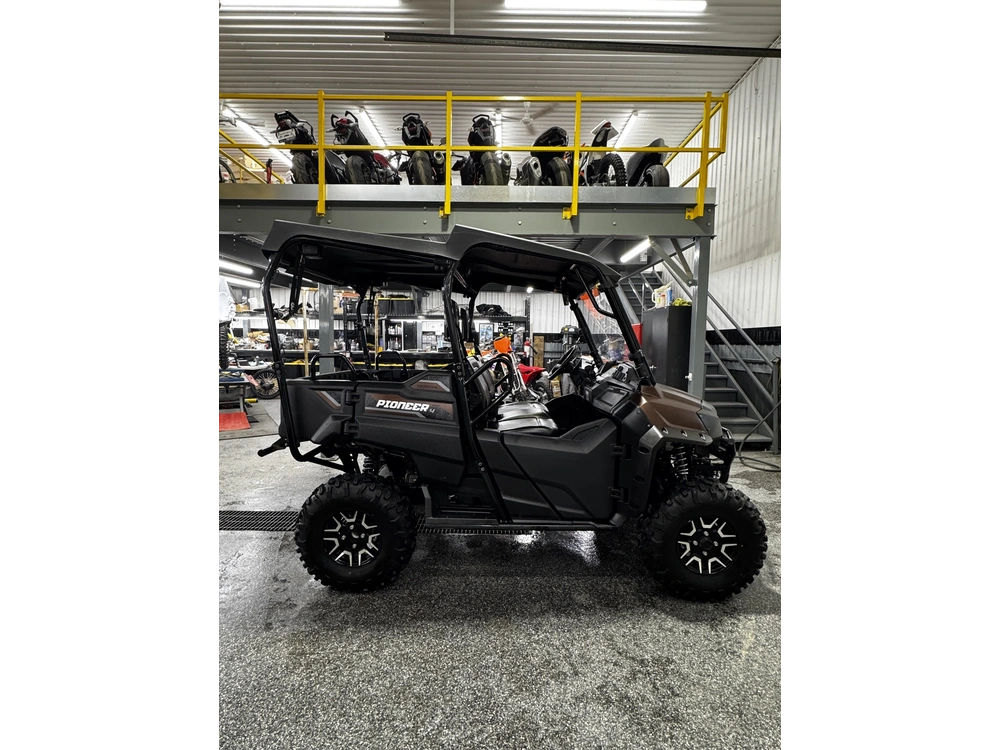 2021 Honda Sxs70 alt