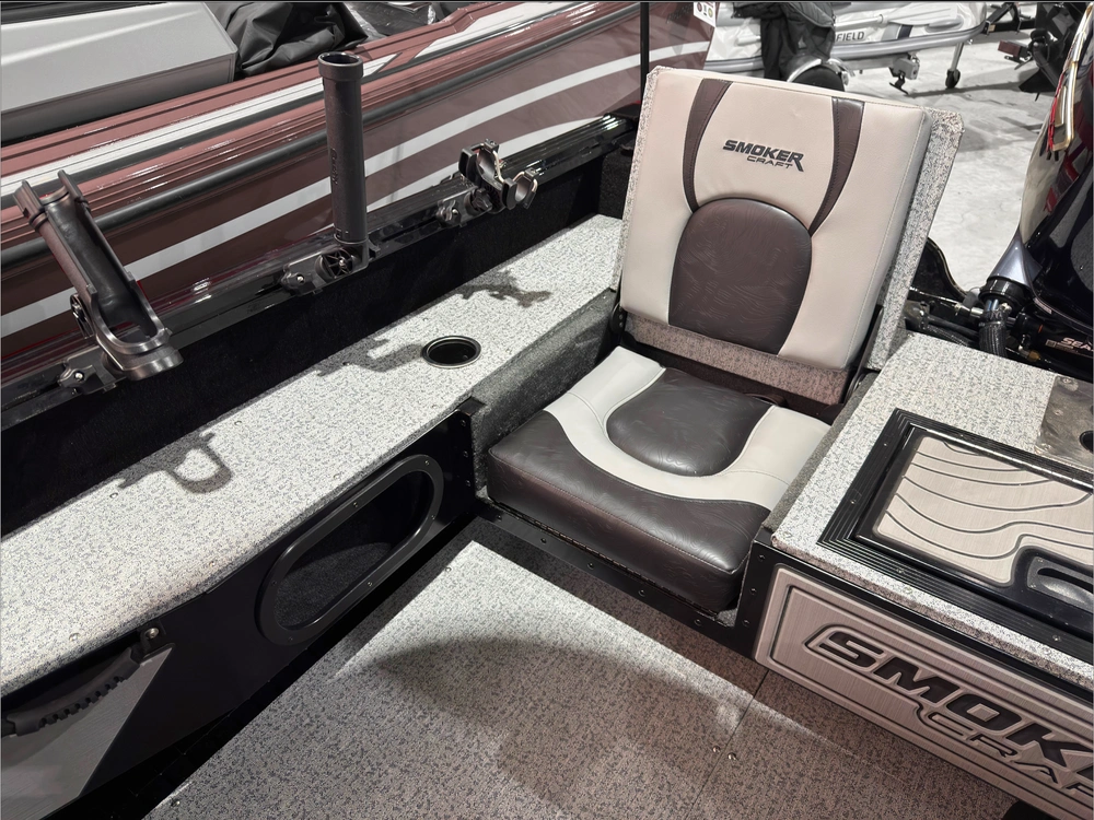 2026 Smoker-craft Adventurer 188 Dc alt