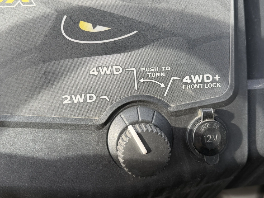 2016 John Deere Gator Rsx860i alt