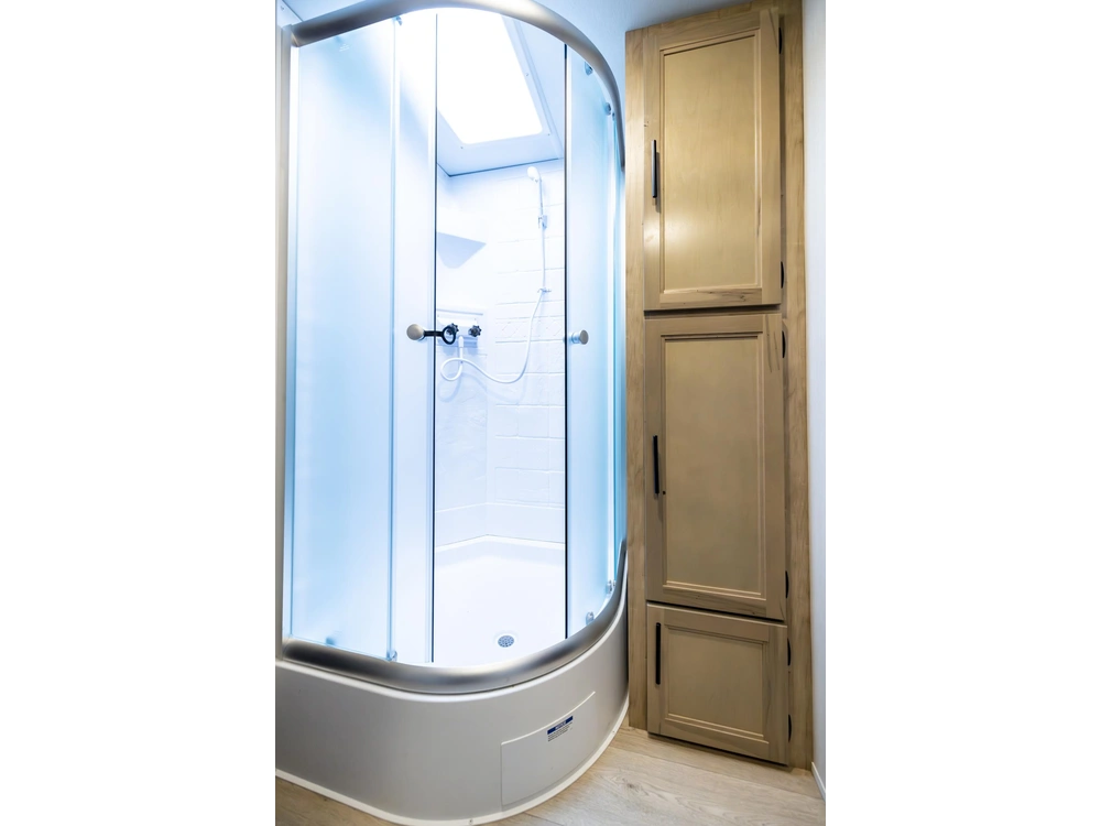 2026 Cherokee 23mk Grey Wolf alt