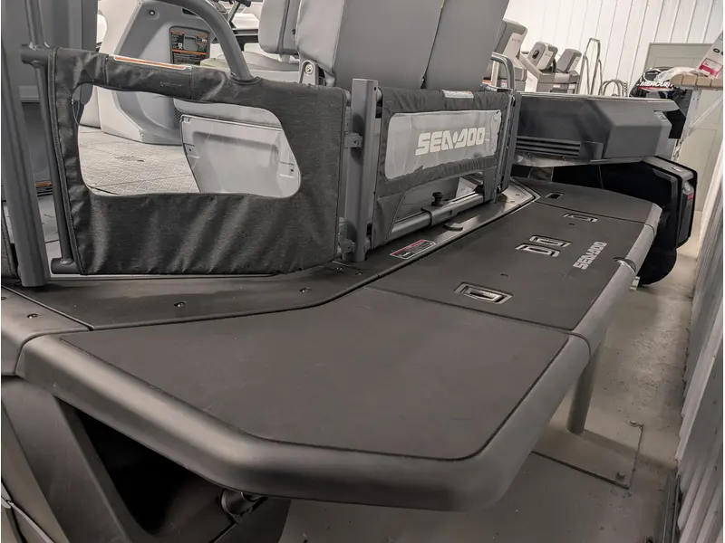2026 Sea-Doo Switch Fish 18' 230 HP Galvanized Trailer thumbnail 3