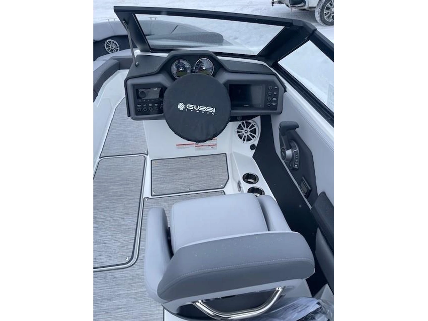 2025 Cobalt Boats Cs22 alt