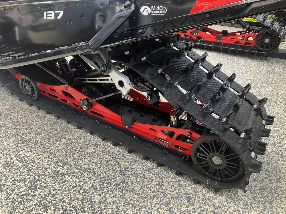 2024 Polaris 850 Indy Xc 137 alt