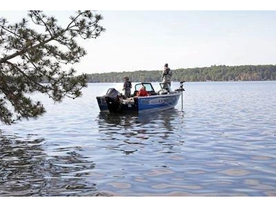 2026 Lund Boat Co 1875 Tyee Sport alt