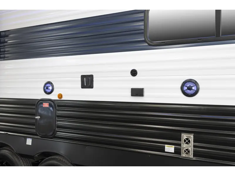 2026 Cherokee 301BH Wolf Den