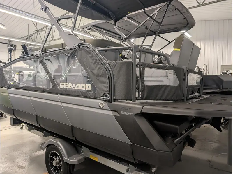 2026 Sea-Doo Switch Fish 18' 230 HP Galvanized Trailer thumbnail 2