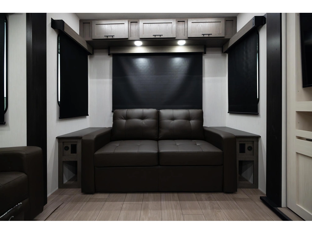 Arctic Wolf 3250 Suite 2026 alt