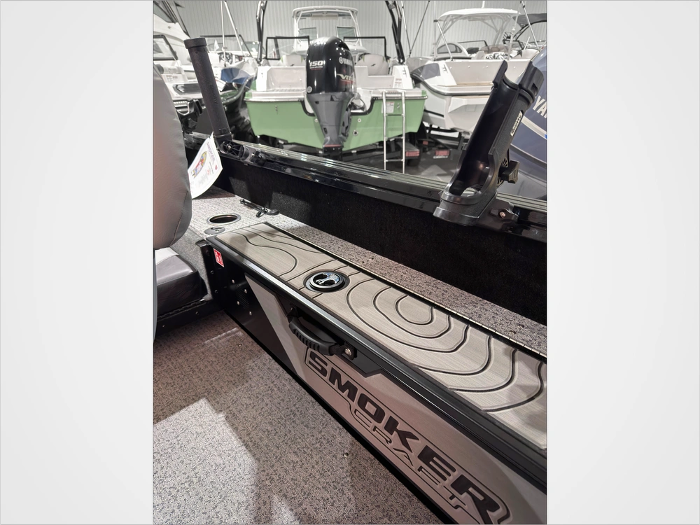 2026 Smoker-craft Adventurer 188 Dc alt