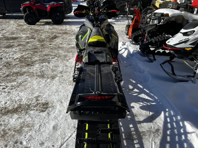 2023 Ski-Doo SUMMIT EXPERT 165