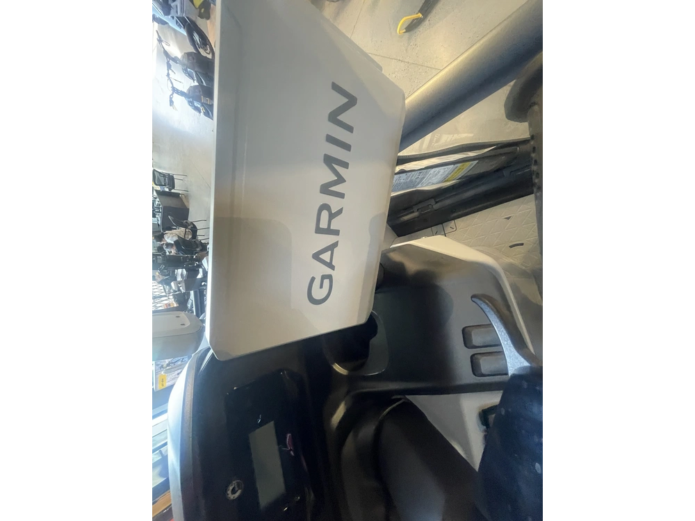 2026 Sea-doo Switch Fish 18' alt