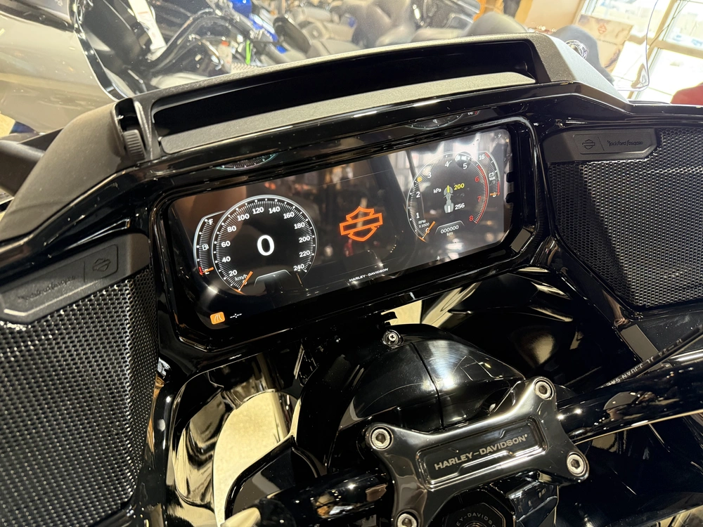 2026 Harley-davidson Road Glide Limited alt