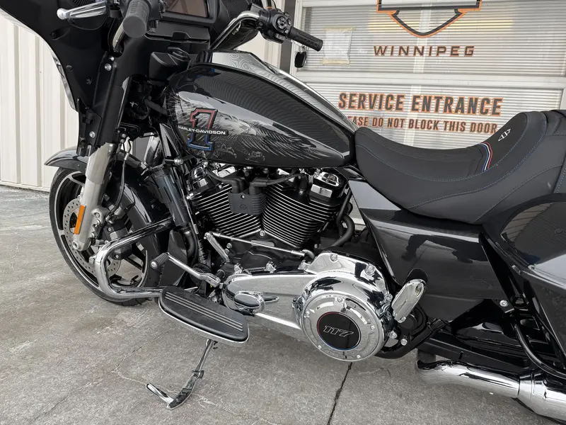 2026 Harley-Davidson STREET GLIDE thumbnail 16